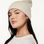 Aritzia  Winter Beanie  Photo 0