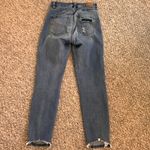 American Eagle curvy ripped high rise jeans 0 short Photo 8