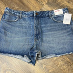 Wrangler NEW  Mid Rise Vintage Denim Jean Shorts Womens 18 Distressed 3” Cut Offs Photo 0