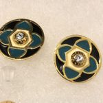Henri Bendel Earrings Turquoise Black and Gold Floral Studs NEW ON CARD Photo 4