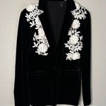 Tahari Black Velvet Blazer White Floral Appliqué 3D Pockets Glam Feminine Medium Photo 0
