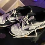 Mizuno Wave Hurricane Volleyball Shoes Photo 0