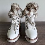 White Mountain  Glamorous Fur Lined Scotchgard Women's Boot Size 6.5 #983 Photo 2