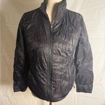 The North Face  Black Puffer Women’s Jacket with Quilted Design Photo 0