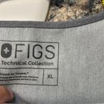 FIGS  V-Neck Gray Casma Pharmacist Surgeon Nurse Doctor Scrub Size XL EUC #2994 Photo 5