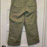 Gloria Vanderbilt ๐๏ธ 5/$20 Sage Green Corduroy Cropped Capri Pants Size 8 Photo 3