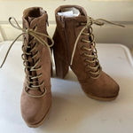 Wild Diva NWOT Lounge Vivian Block Lug Platform Blocked Heel Lug Sole Boots 8.5 Photo 0