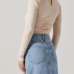 ASTR ASTAR The Label Ruched Long Sleeve Top - Cream Photo 6
