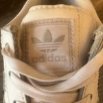 Adidas  Samoa silver white size 7 Photo 5