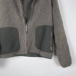 Vuori  Women's Alpine Sherpa Jacket Green Sz L Photo 5