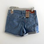 Levi's Mid Length Women’s Hypersoft Mid Rise Shorts Light Wash Size 10 Waist 30 Photo 8