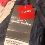 Eddie Bauer Men’s Microlight Traveler Jacket Photo 4
