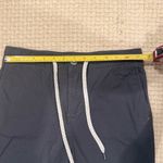 Vuori  Womens Ripstop Wideleg Charcoal size Small Photo 4