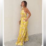 Aakaa  Yellow HOLTZ SATIN PRINTED HALTER JUMPSUIT size Small Photo 2