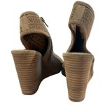 Lucky Brand - Laser Cut Out Sandal - 8.5 Photo 4