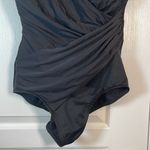 MiracleSuit  Must Haves Oceanus Black Swimsuit V-Neck Size 18W GUC #0662-OC Photo 3