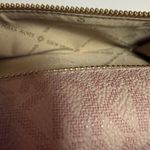 Michael Kors Jet Set Large Logo Trifold Wallet Photo 2