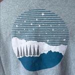 Mountain and Isles Sweatshirt Green Size M Photo 1