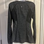 Lululemon Athletica Heather Black Scoop Neck Long Sleeve Lace Panel Shirt-Size 6 Photo 7