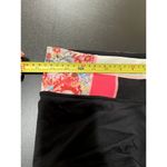 Lululemon  6 Boogie Shorts Black Flowabunga Floral Reversible Shorts 2" Photo 4