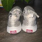 Vans  UltraRange VR3 Animal - Marshmallow - Unisex - W-8 M-6.5 Photo 3