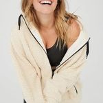 American Eagle Oversized Sherpa Jacket Photo 0