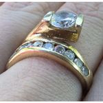 Gold Tone Metal Ring Faux Diamonds Clear Rhinestone Jewelry Size 8 Costume Bling Photo 1