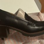 Easy Spirit Black Leather Women's Loafers Photo 2