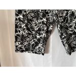 Christopher & Banks  Black/White Stretch‎ Capri-shorts - Size 16 Photo 2