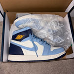 Jordan NWT Women’s  Athletic Shoes in Blue and White Size: 9 Photo 2