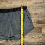 Under Armour  Womens Heat Gear Grey Athletic Running Shorts Size Medium Photo 3