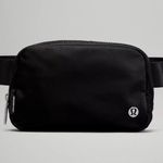 Lululemon Everywhere Beltbag Black Photo 0