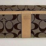 EUC  wallet Tan Canvas w Leather Coach Imprint Established 1941 Photo 0