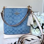 Coach NWT Mollie Bucket Bag 22 In Signature Chambray CA583 Photo 1