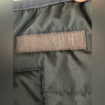 Bass women’s vest size small winter perfect! Black Photo 7