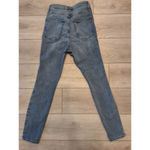 Universal Threads Universal Thread Size 6 / 28R Women's High Rise Skinny Medium Wash Blue Jeans Photo 4