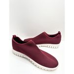 Blondo ‎ Sneaker Womens Size 8 Burgundy Red Knit Pull On Waterproof Shoes Photo 4