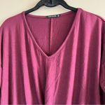 Pink Clover ✨  Women’s Maroon Front Twist Top Large Photo 1