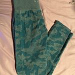 NVGTN Camo Seamless Leggings Photo 0