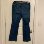 Eddie Bauer EUC women’s curvy bootcut medium wash denim jeans size 10 Photo 4