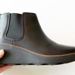 Clarks  Black Mazy Tisbury Ankle Chelsea Boots Wedge Leather Women's Size 9.5 EUC Photo 1