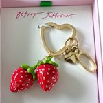 Betsey Johnson Strawberry Purse Charm Keychain Gold Red Photo 1