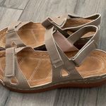 Sandals Size 8 Photo 2