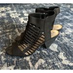 Vince Camuto  Ecroya Black Leather Suede Cage Side Zip Ankle Sandal Heels Size 8M Photo 1