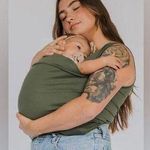 Lalabu Soothe Shirt Nursing Baby Wearing Pouch Top Shirt Green NEW NWT Medium Photo 1