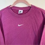 Nike Women’s Magenta Pink Center Swoosh Crewneck Sweatshirt Small Photo 1