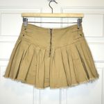 Madden Girl Khaki Pleated Mini Skirt Buckle Detail Raw Hem Size XS Photo 3