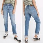 Madewell Tomboy Straight Jeans in Wright Wash, 26, MD681 Photo 1