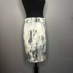 H&M Cream Patterned Satin Short Photo 3