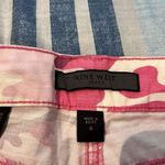 Nine West Jean women's sz 4 waist 26 pink camo capri stretch jeans NWT Photo 5